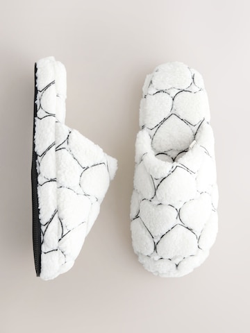 Next Тапки в Белый