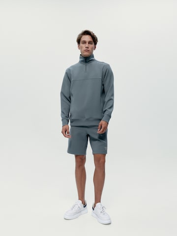 Born Athletic Sweatshirt 'Lowa' in Green