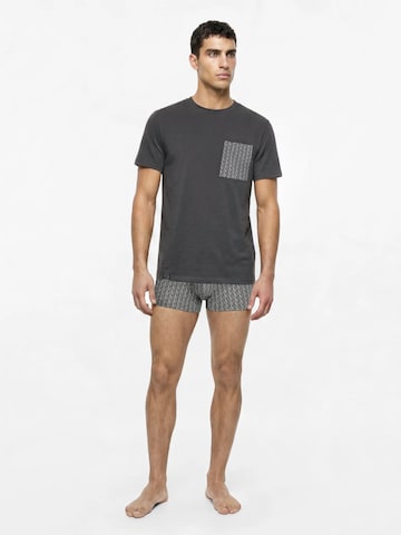 Pijama scurtă 'Ikon' de la Karl Lagerfeld pe gri: față