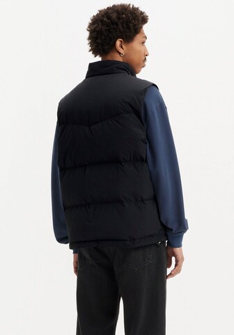 LEVI'S ® Vest in Black
