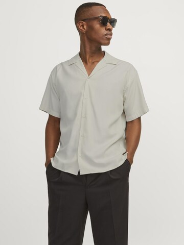 JACK & JONES Comfort fit Button Up Shirt 'JPRCCaaron' in Grey: front