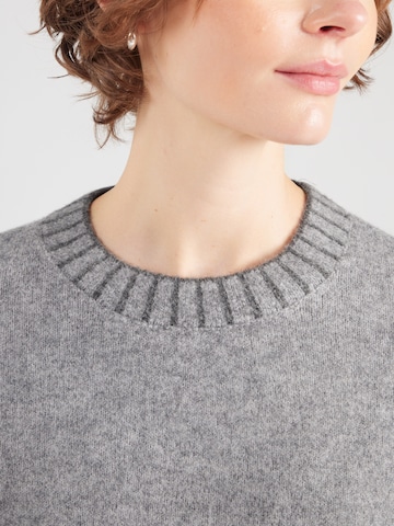 ONLY - Jersey 'ONLFINA' en gris