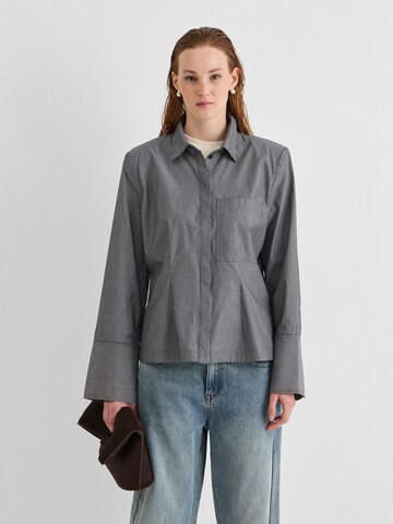 ROUGE EDIT - Blusa en gris: frente