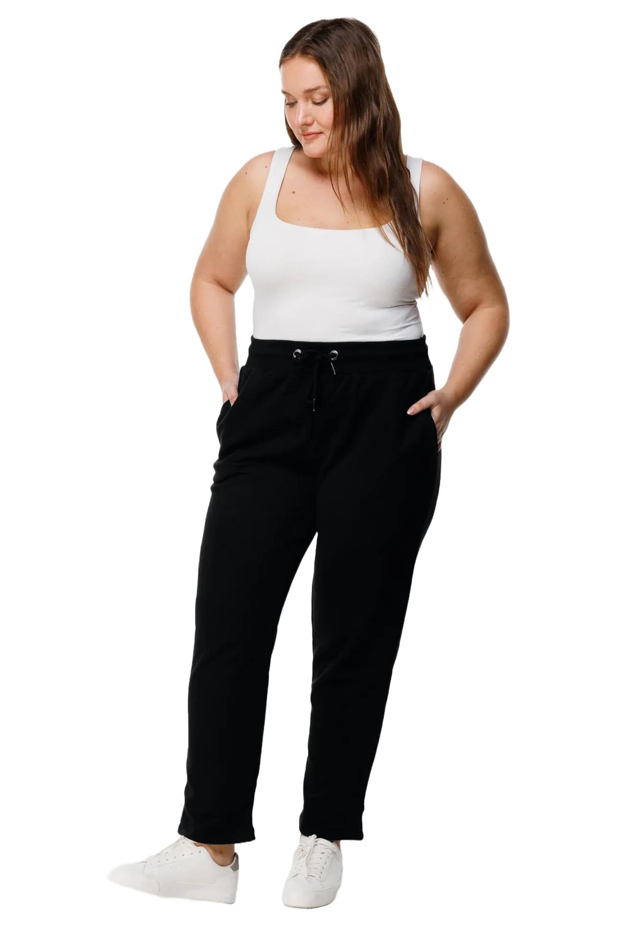 Shape Of You Tapered Broek in Zwart