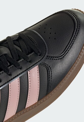 melns ADIDAS SPORTSWEAR Zemie brīvā laika apavi 'Breaknet Sleek'