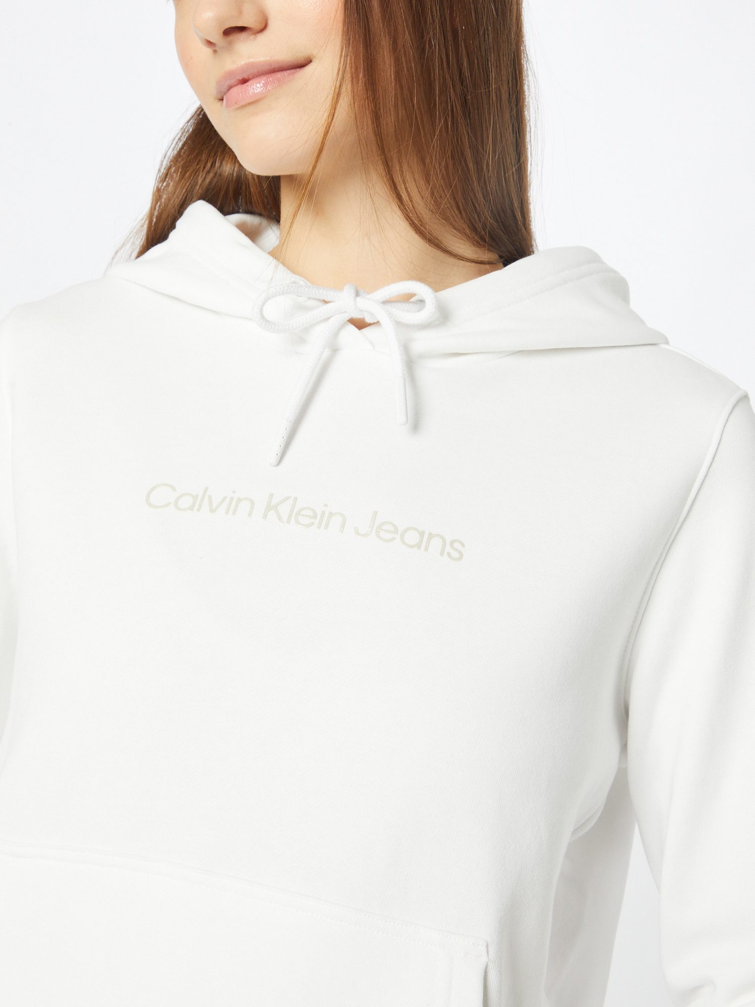 Calvin Klein Jeans Sweatshirt in Weiß Calvin Klein Jeans Sweatshirt in Weiß