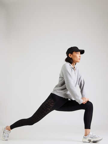 NIKE Skinny Športové nohavice - Čierna