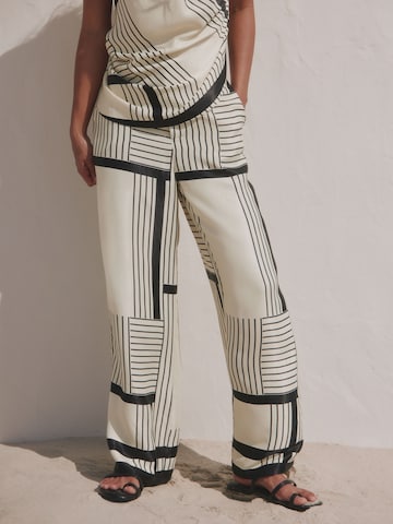 Wide leg Pantaloni di Next in bianco: frontale