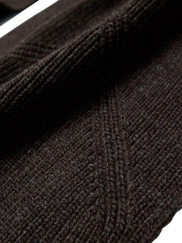 FALKE Scarf in Brown