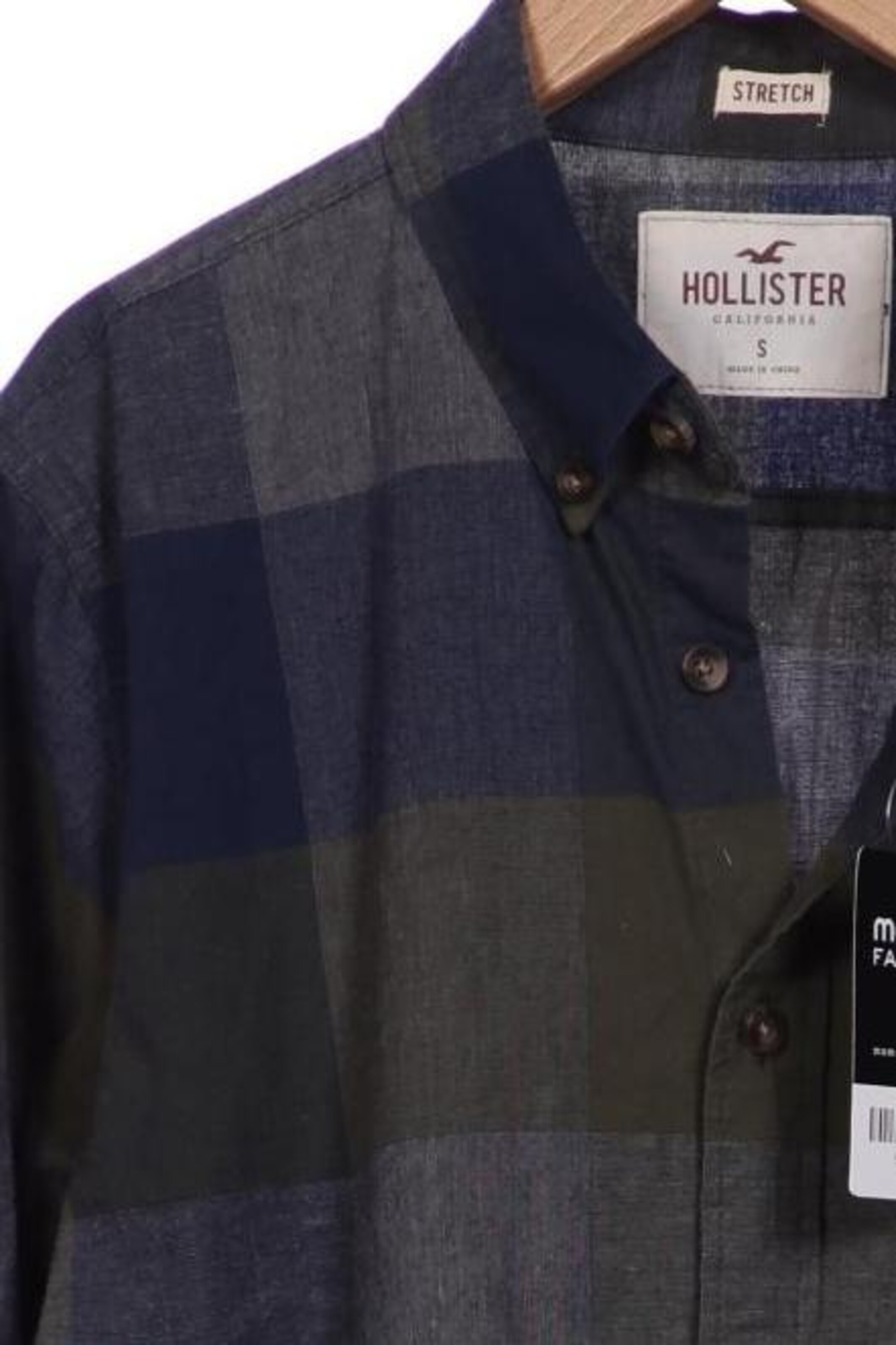 HOLLISTER Button Up Shirt in S in Green