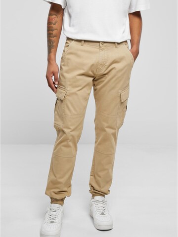 Effilé Pantalon cargo Urban Classics en beige : devant