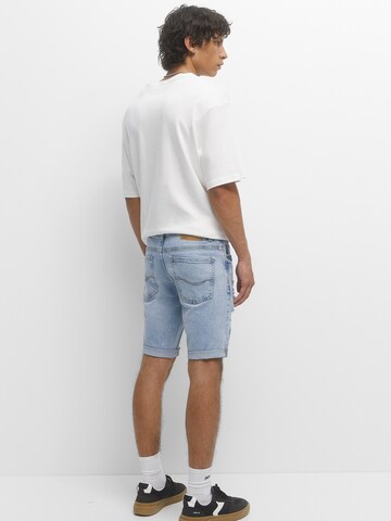 Pull&Bear Regular Shorts in Blau