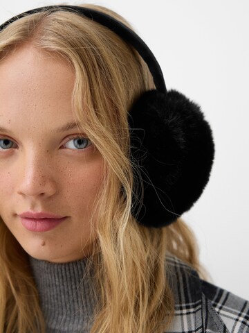 Bonnet Bershka en noir