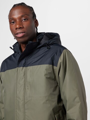 VANS Between-Season Jacket 'COASTAL' in Green