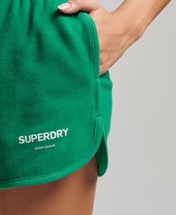 Regular Pantalon de sport 'Core' Superdry en vert