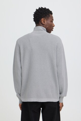 !Solid Sweater 'SDVIAN' in Grey