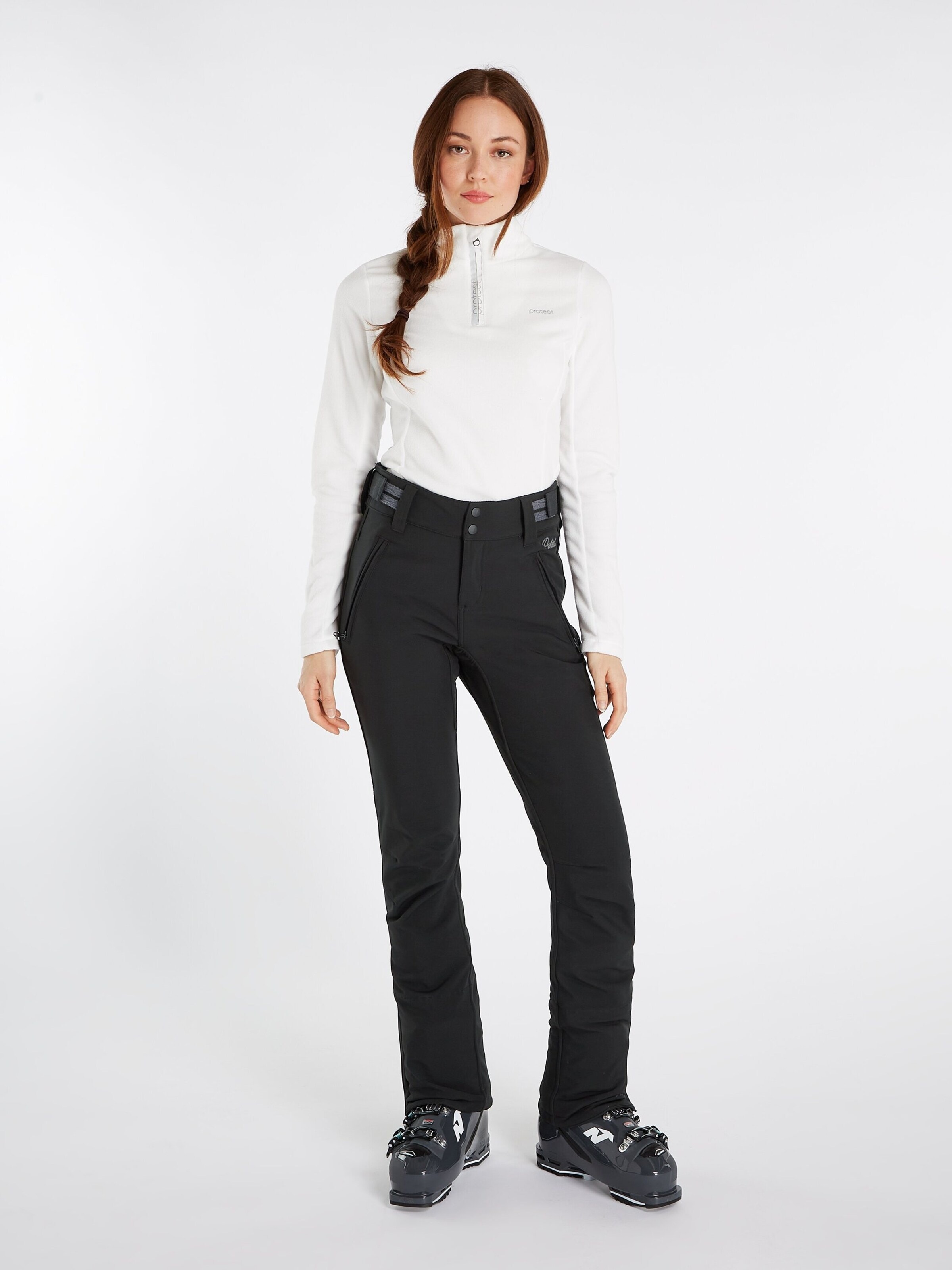 PROTEST Slim fit Workout Pants 'LOLE' in Black