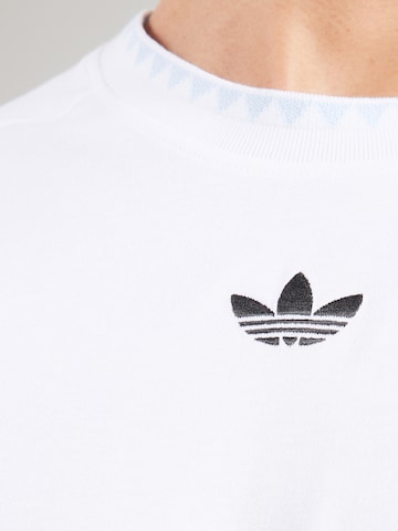 ADIDAS ORIGINALS T-shirt 'CHEST' i vit