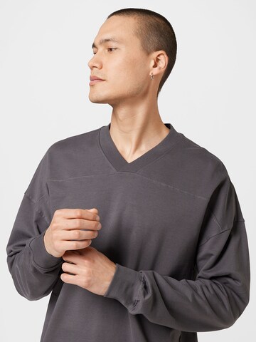 Sweat-shirt 'CLAYTON' Only & Sons en gris