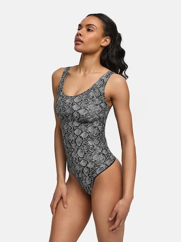 Body modellante 'Tank Bodysuit Sculpting Shapewear mit String' di cfab (formerly creamy fabrics) in grigio