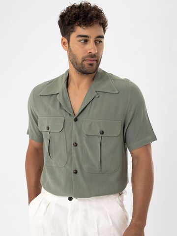 Dandalo - Ajuste confortable Camisa en verde