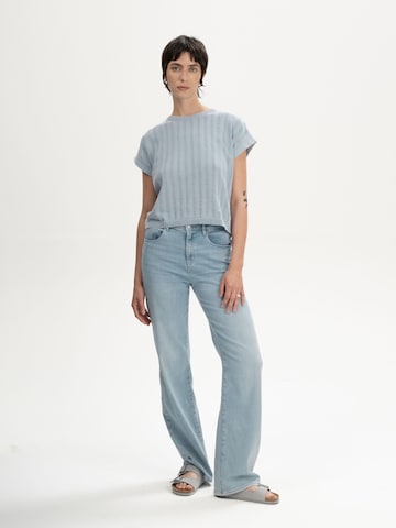 Pull-over 'Bhari' MELA en bleu : devant