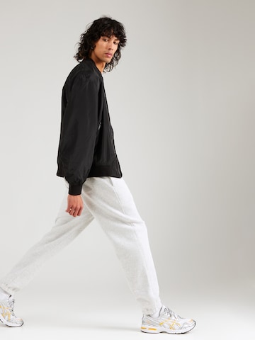 Abercrombie & Fitch Tapered Broek in Grijs