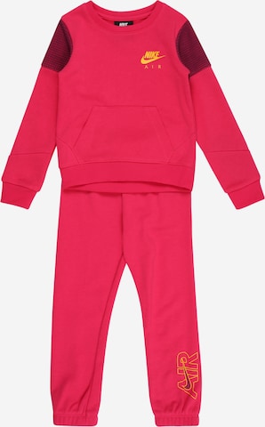Nike Sportswear Sweatsuit in Pink: front