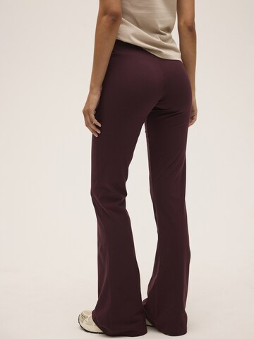 FILA - Slimfit Pantalón 'CASANIA flared leggings' en marrón