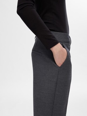 SELECTED FEMME Tapered Pressveckad byxa 'Rita-Ria' i grå