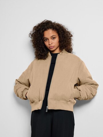 Veste mi-saison 'NETRA' SELECTED FEMME en beige : devant