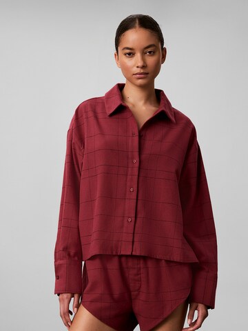 Chemise de nuit Calvin Klein en violet : devant