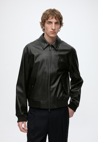 Calvin Klein Jeans Jacke in Schwarz: Vorderseite