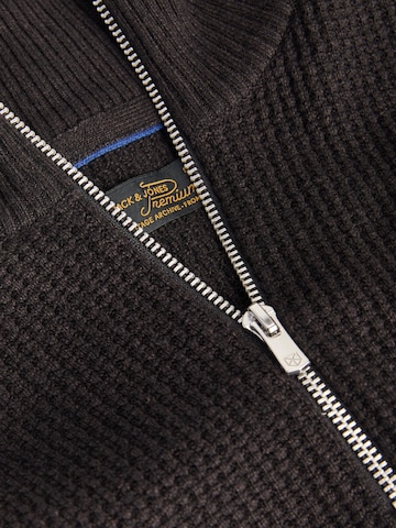 Jack & Jones Plus Trui 'JPRBLUSTANLEY' in Bruin
