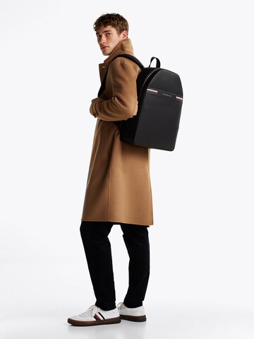 TOMMY HILFIGER Backpack in Black