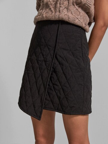 Y.A.S Skirt 'Dorali' in Black