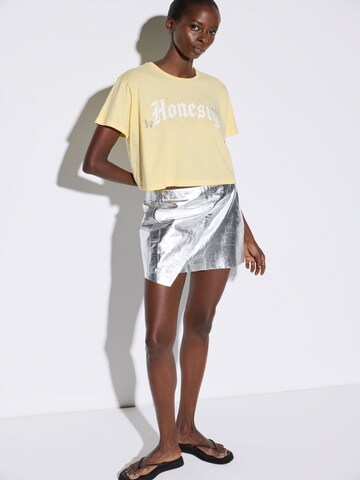 No Matter What T-Shirt in Gelb