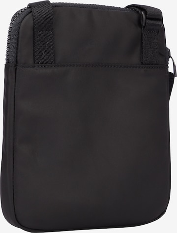 Calvin Klein Чанта за през рамо тип преметка в черно