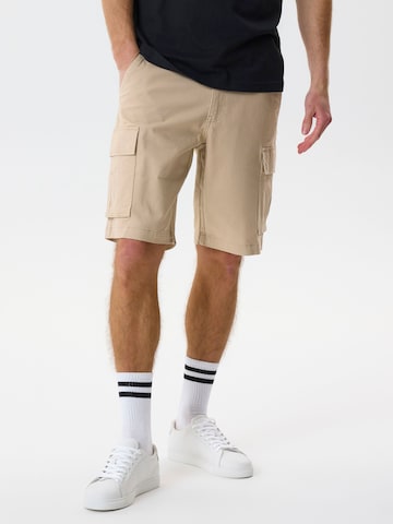 TWO SOON - regular Pantalón cargo en beige: frente
