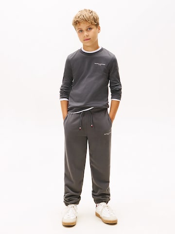 TOMMY HILFIGER Paita värissä harmaa