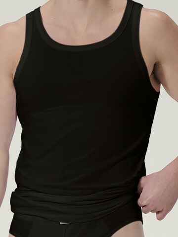 Ammann Tanktop ' Close To You ' in Schwarz