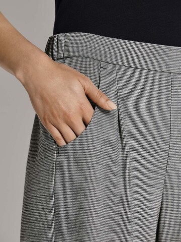 Loosefit Pantalon à pince MADELEINE en gris