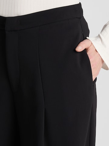 Guido Maria Kretschmer Women Wide leg Veckad byxa 'Inga' i svart