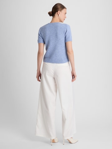 GUIDO MARIA KRETSCHMER FOR BRIDGERTON Cardigan 'Daphne' i blå