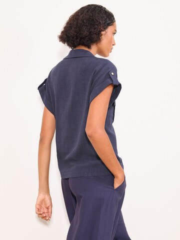 Lipsy Blouse in Blauw