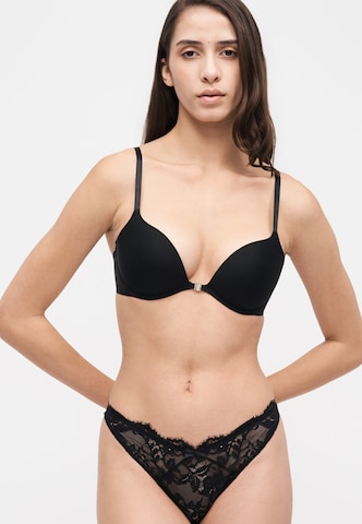 Lindex String 'Amie' in Schwarz: Vorderseite