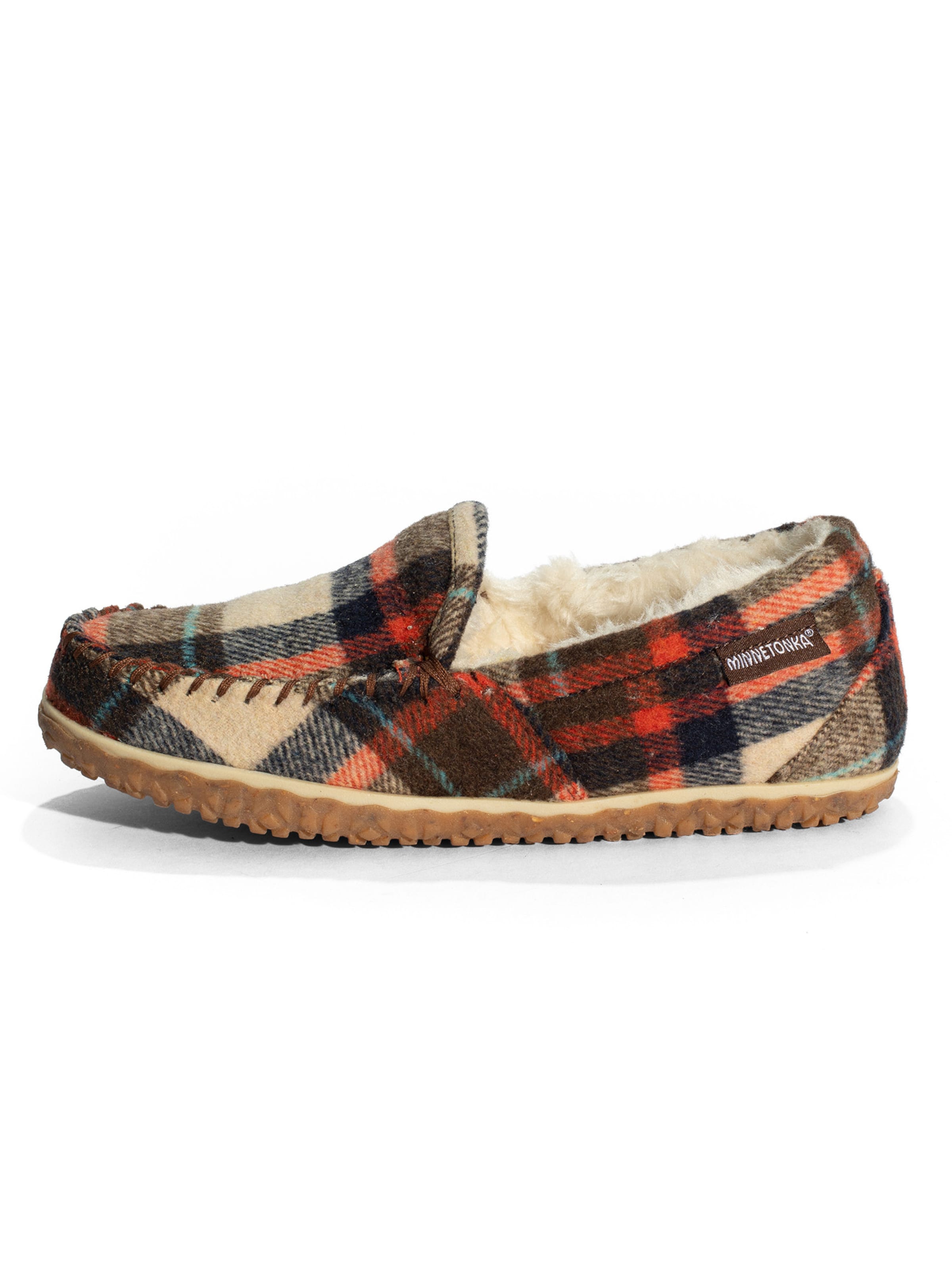 Minnetonka Mocassins 'Tempe' in Bruin: voorkant