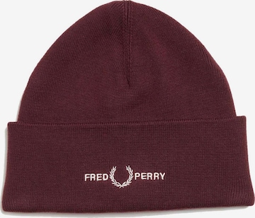 Fred Perry Beanie in Purple: front