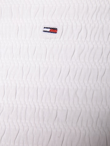 Tommy Jeans Μπλουζάκι 'Essential' σε λευκό