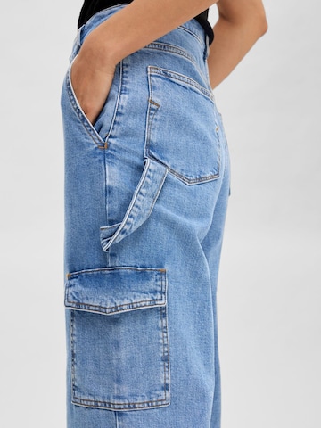 SELECTED FEMME Regular Cargo Jeans 'BETTY' in Blue
